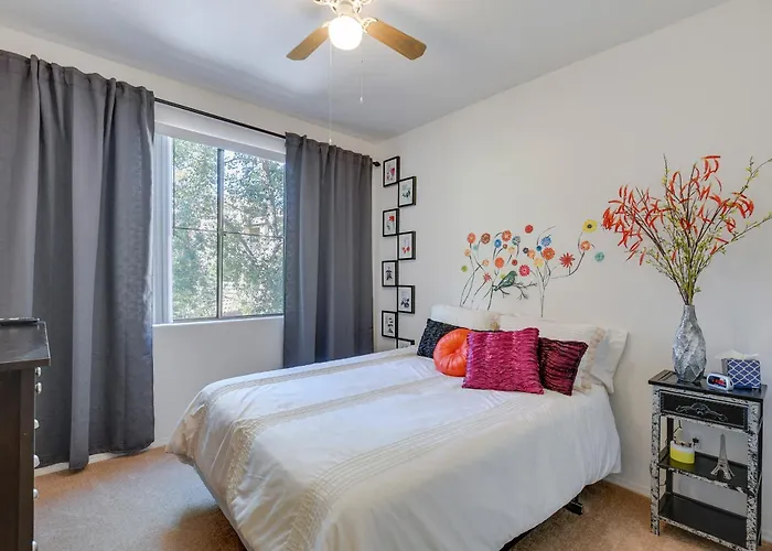 Coyote Landing Gem W/ Patio & Pool Access In Holiday home