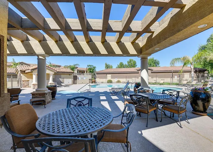 Coyote Landing Gem W/ Patio & Pool Access In Holiday home *