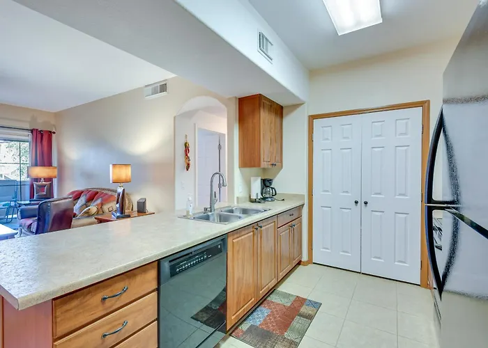 Coyote Landing Gem W/ Patio & Pool Access In