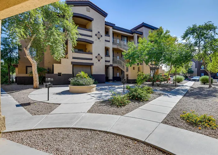 Coyote Landing Gem W/ Patio & Pool Access In * Mesa
