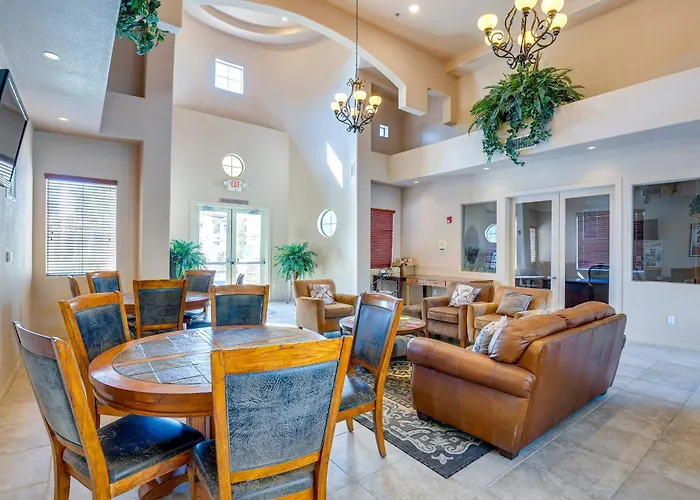 Coyote Landing Gem W/ Patio & Pool Access In Holiday home *